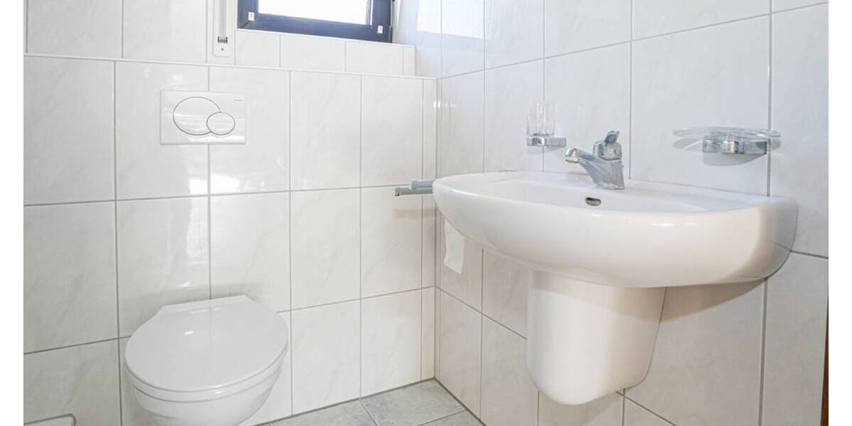 Mehrfamilienhaus, Wohnhaus Neuss / Holzheim Holzheim - 8 Zimmer, 254 m&sup2;, 590.000&euro; | Angebot:26435711
