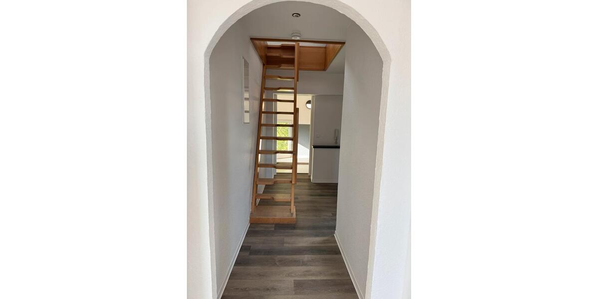 Dachgeschoßwohnung Solingen Central - 2 Zimmer, 65 m&sup2;, 890&euro; | Angebot:27625775