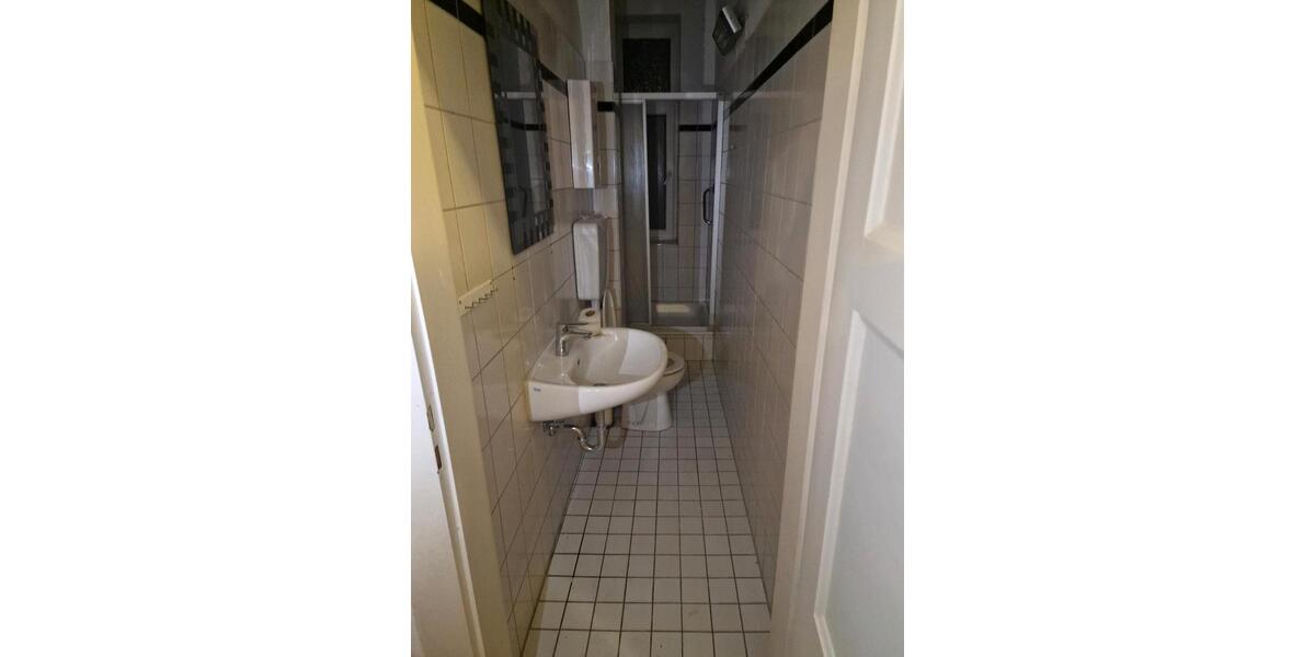 Etagenwohnung Düsseldorf Oberbilk - 2 Zimmer, 60 m&sup2;, 690&euro; | Angebot:24951316