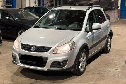 Suzuki SX4 86.500 km 8.090 &euro; Wuppertal 42349