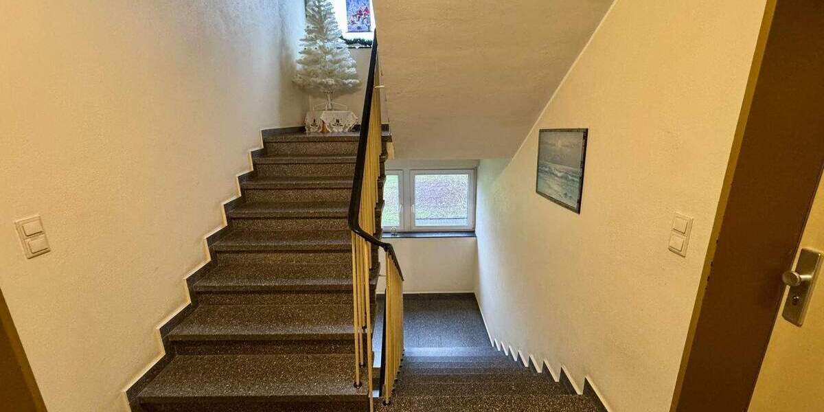 Etagenwohnung Leverkusen Rheindorf - 2 Zimmer, 63 m&sup2;, 159.000&euro; | Angebot:24180840