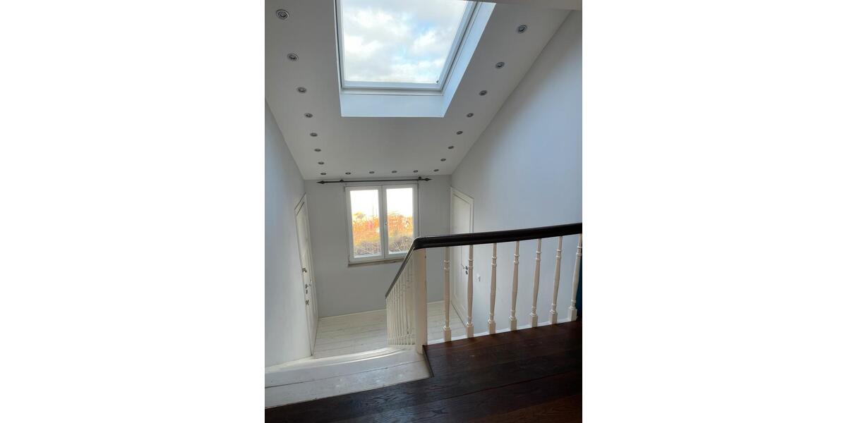 Dachgeschoßwohnung Remscheid Reinshagen - 5 Zimmer, 120 m&sup2;, 1.600&euro; | Angebot:25231588