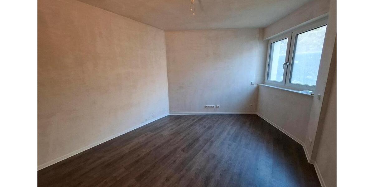 Erdgeschoßwohnung Wuppertal Dornap - 4 Zimmer, 102 m&sup2;, 105.000&euro; | Angebot:24828245