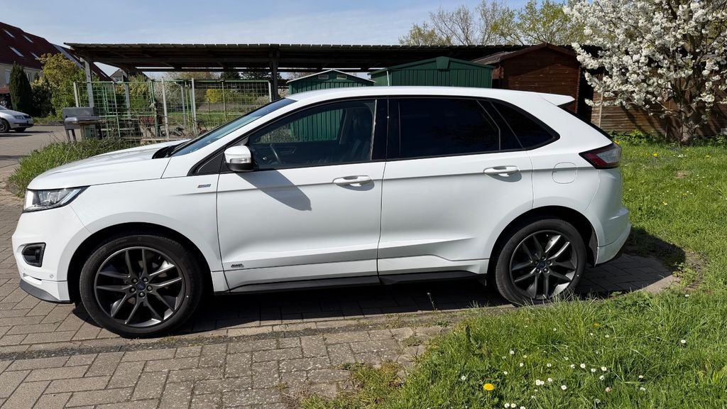 Ford Edge 108.800 km 17.500 &euro; Köln 50765