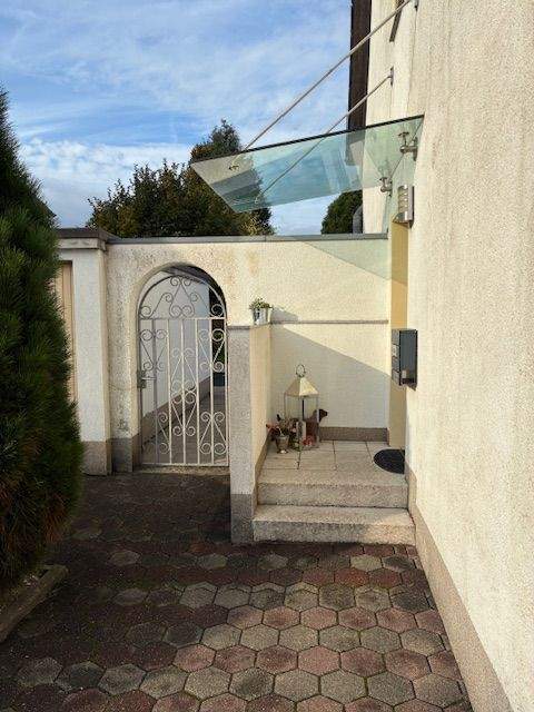 Gepflegte Doppelhaushälfte mit großem Garten und Wintergarten in ruhiger Lage von Bochum-Weitmar 3 zimmer