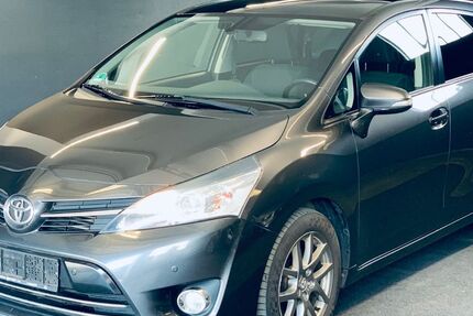 Toyota Verso 248.900 km 5.999 &euro; Hilden 40723