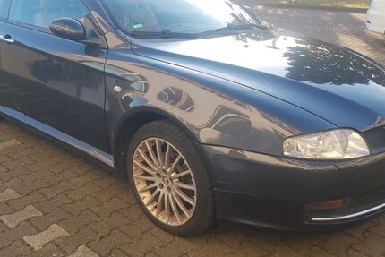 Alfa Romeo GT 214.000 km 2.599 &euro; Düsseldorf 40231