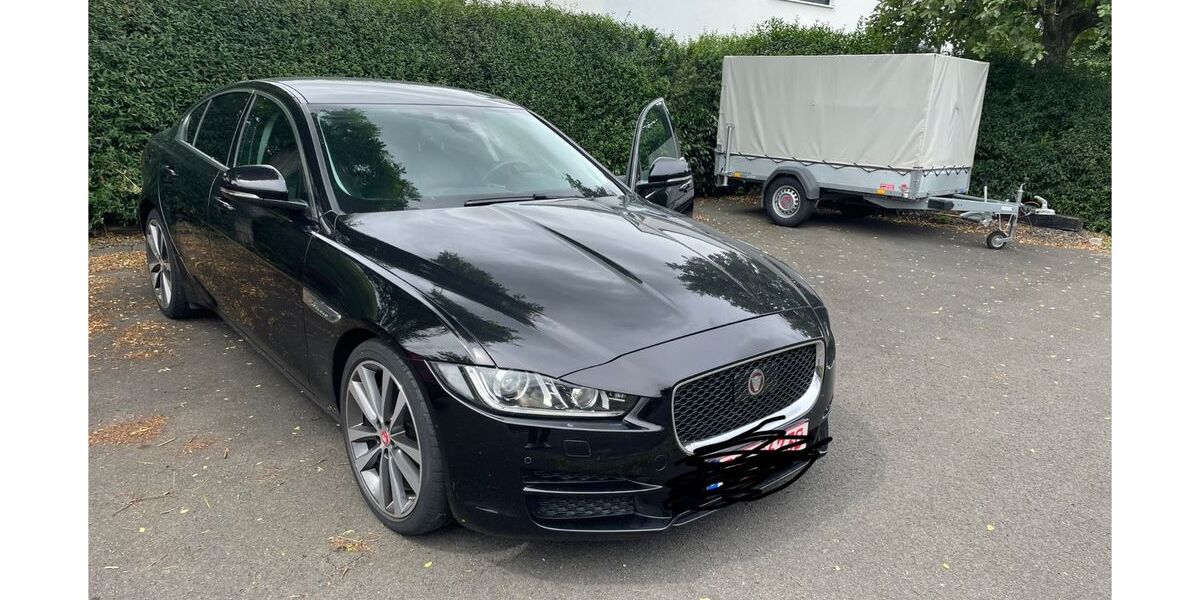 Jaguar XE 208.000 km 9.300 &euro; Düsseldorf 40229