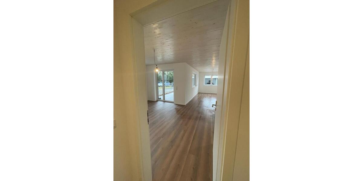 Erdgeschoßwohnung Leverkusen Schlebusch - 2 Zimmer, 77 m&sup2;, 1.230&euro; | Angebot:24815484