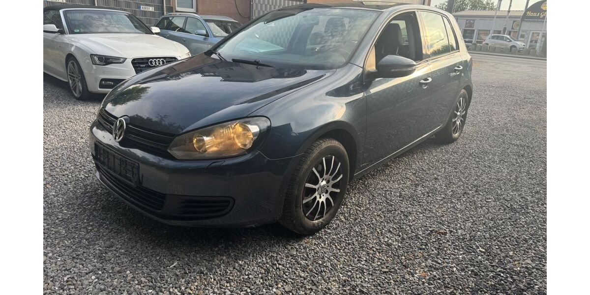 VW Golf 208.000 km 2.890 &euro; Schwelm 58332