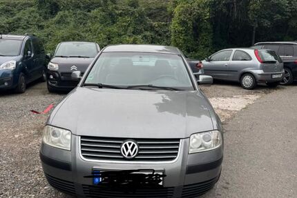 VW Passat 121.655 km 2.500 € Köln 50735