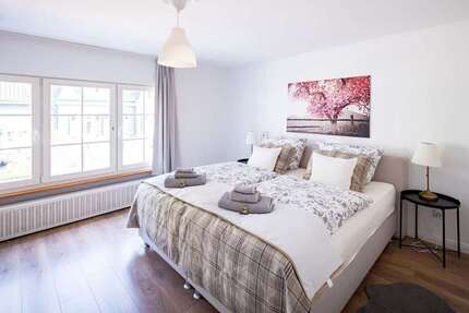 Zimmer Solingen Unterburg - 1 Zimmer, 1.900&euro; | Angebot:27652789