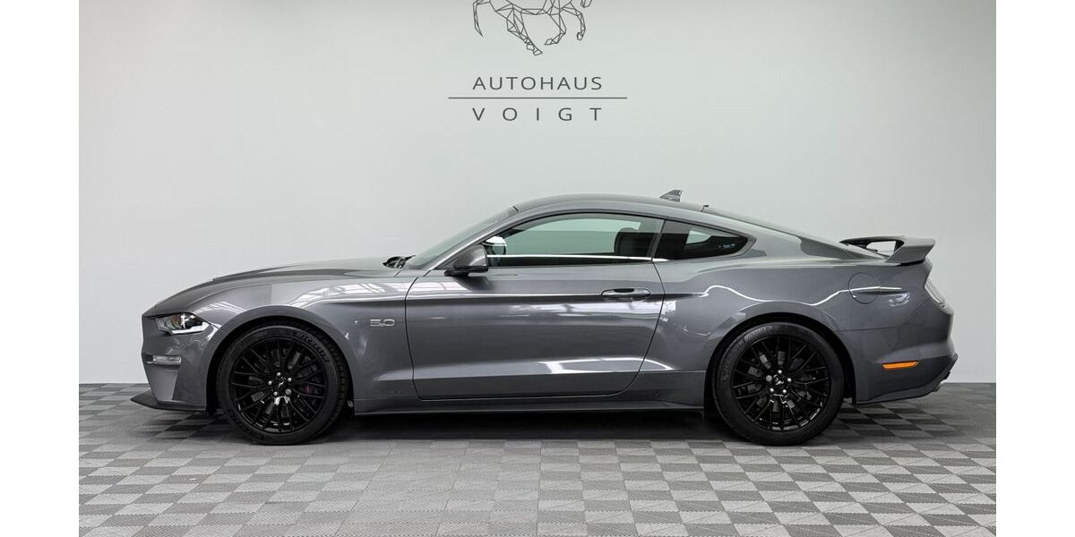 Ford Mustang 10.100 km 45.000 &euro; Radevormwald 42477