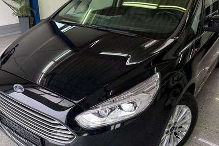 Ford Galaxy 159.736 km 16.590 € Köln 50829