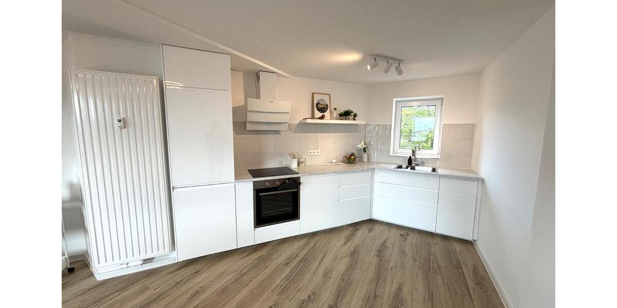 Dachgeschoßwohnung Köln Mülheim - 2.5 Zimmer, 54 m&sup2;, 317.000&euro; | Angebot:26999708