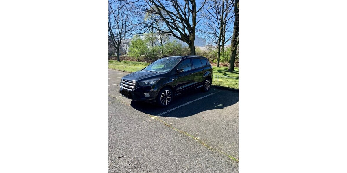 Ford Kuga 61.400 km 18.800 € Neuss 41460