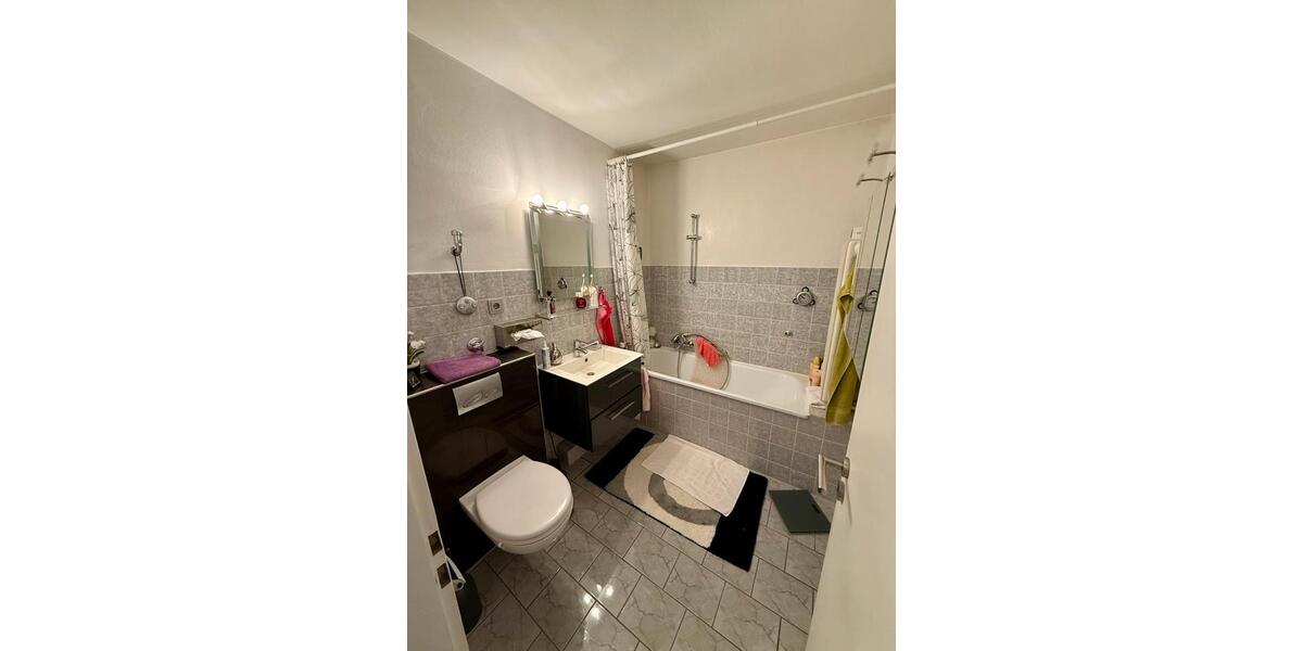 Dachgeschoßwohnung Wuppertal Eckbusch - 2 Zimmer, 67 m&sup2;, 167.000&euro; | Angebot:24756400