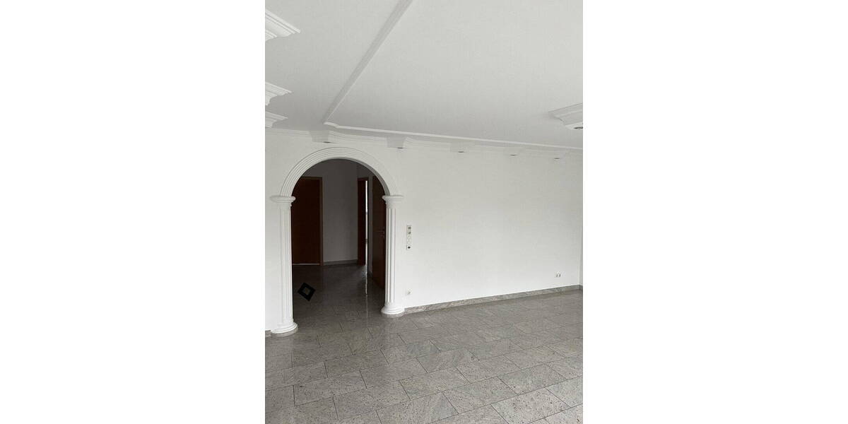 Etagenwohnung Köln Volkhoven/Weiler - 3 Zimmer, 83 m&sup2;, 1.350&euro; | Angebot:25969777