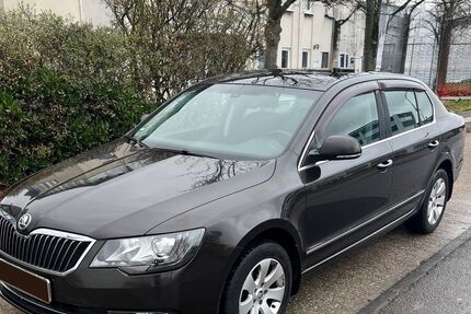Skoda Superb 227.000 km 7.200 &euro; Burscheid 51399