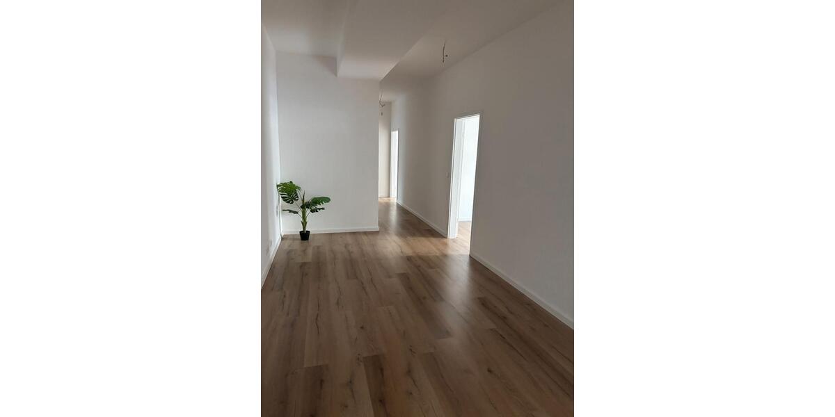 Erdgeschoßwohnung Düsseldorf Düsseltal - 4.5 Zimmer, 185 m&sup2;, 1.950&euro; | Angebot:27626434