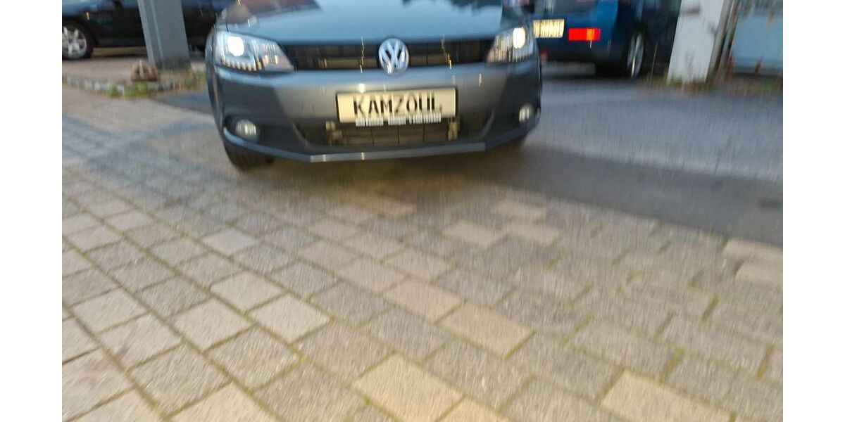 VW Jetta 152.770 km 8.990 € Solingen 42719