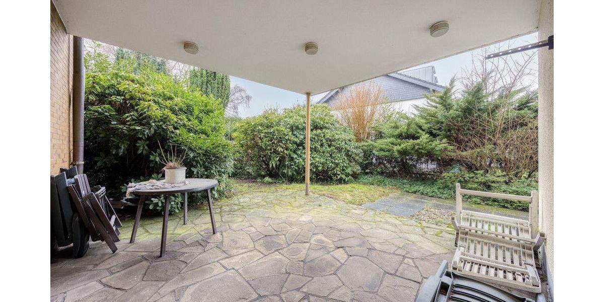 Großzügiges Einfamilienhaus mit zwei Einliegerwohnungen in Odenthal Eikamp - Mehrfamilienhaus, Wohnhaus Odenthal / Eikamp Eikamp | Angebot:25900153