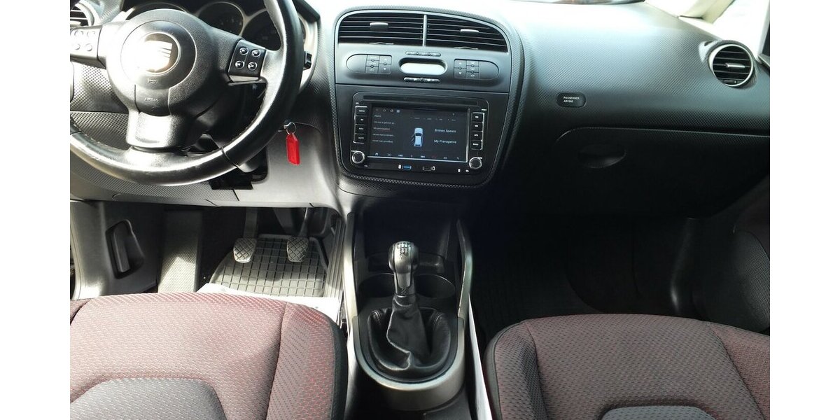 Seat Altea STYLE NAVI AHK KLIMAAUT PARKPILOT neuer Zahn 165.222 km 4.908 &euro; Köln 50858