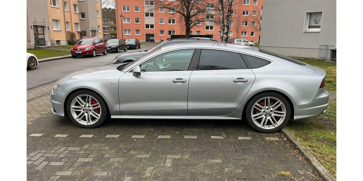 Audi A7 178.000 km 18.490 &euro; Düsseldorf 40231
