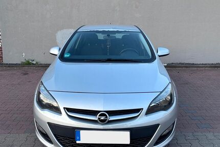 Opel Astra 226.500 km 3.400 &euro; Düsseldorf 40627