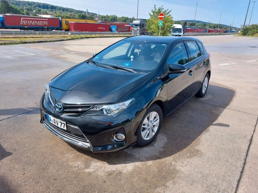 Toyota Auris 125.000 km 9.850 € Wuppertal 42277
