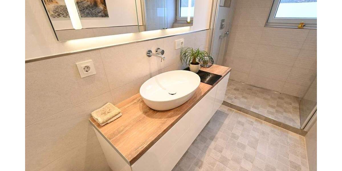 Etagenwohnung Leverkusen Opladen - 3 Zimmer, 85 m&sup2;, 285.000&euro; | Angebot:24116484