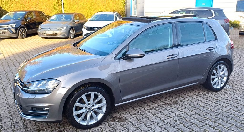VW Golf 98.000 km 16.980 € Essen 45307