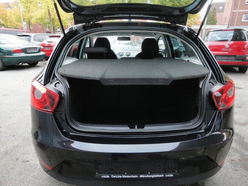 Seat Ibiza Reference Salsa 1,4 Klima SHZ Alu15.76 Tkm 76.000 km 7.990 € Neuss 41462