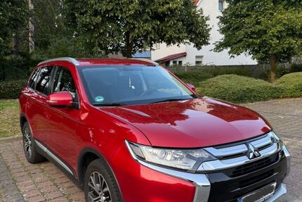 Mitsubishi Outlander 66.000 km 16.700 &euro; Solingen 42657