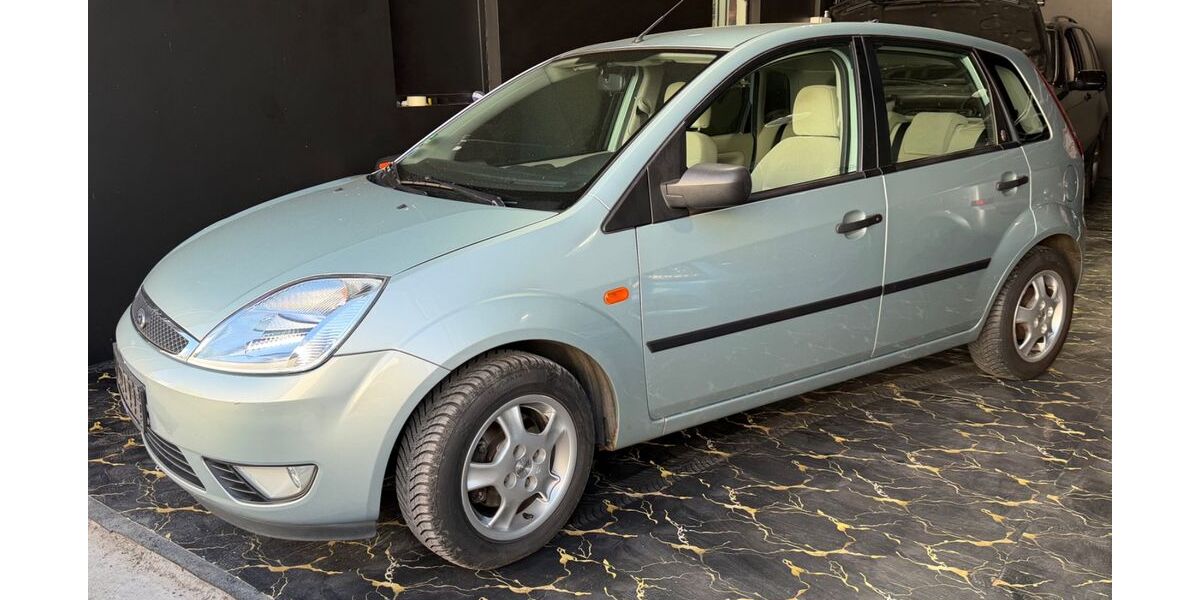 Ford Fiesta 205.000 km 1.690 &euro; Köln 50827