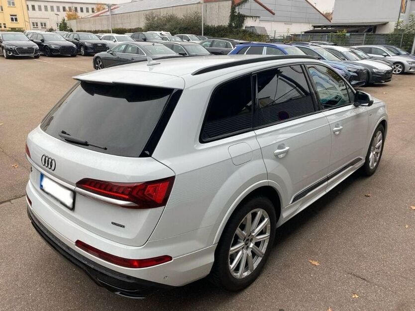 Q7