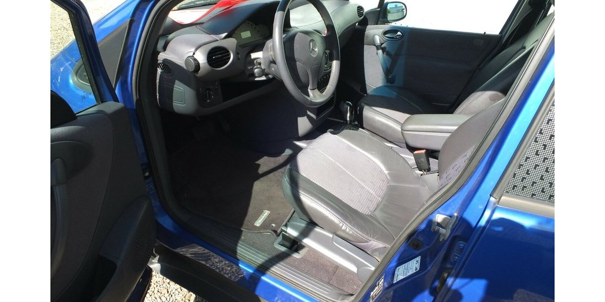 Mercedes-Benz A 190 AVANTGARDE AUTOMATIK KLIMA TEILLEDER 173.215 km 3.500 &euro; Köln 50858