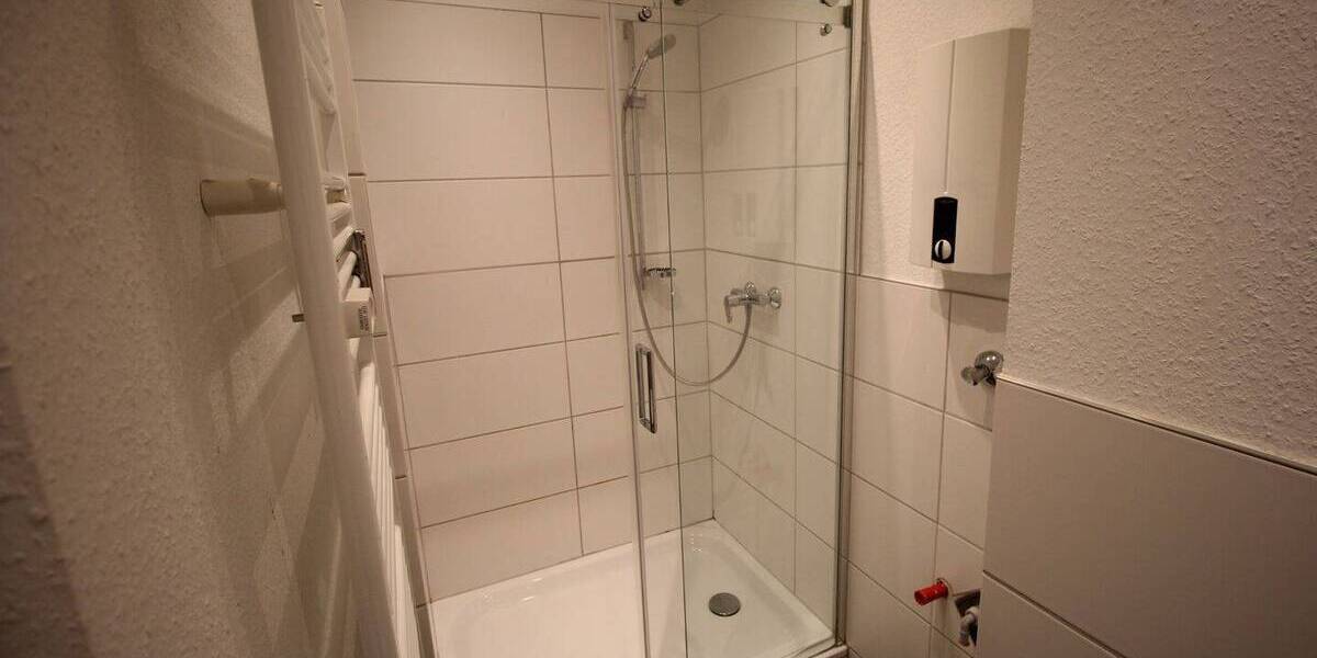 Etagenwohnung Düsseldorf Oberbilk - 2 Zimmer, 62 m&sup2;, 868&euro; | Angebot:26583181