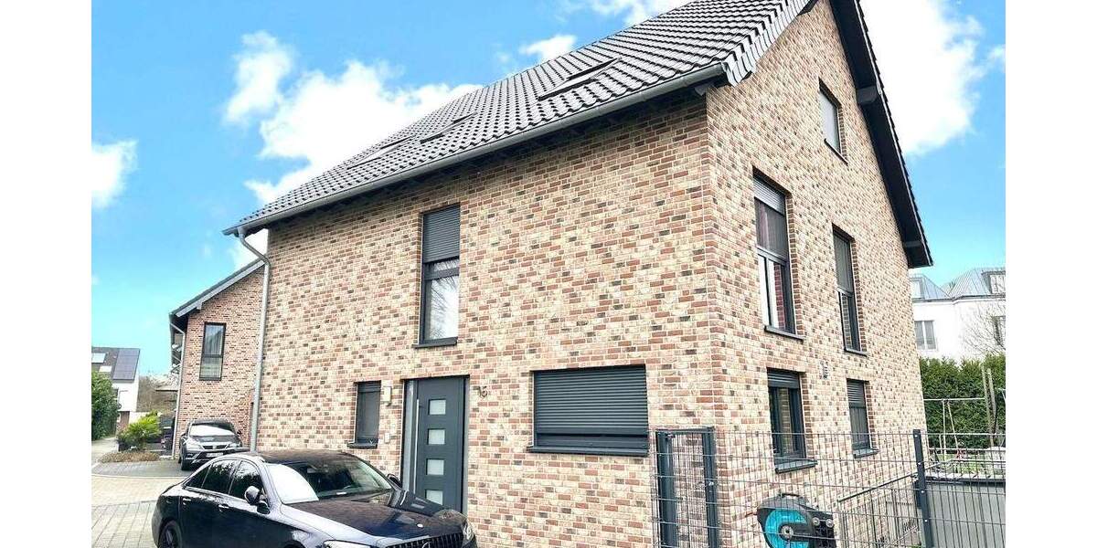 Einfamilienhaus Neuss Stadionviertel - 7 Zimmer, 255 m&sup2;, 998.000&euro; | Angebot:23852464