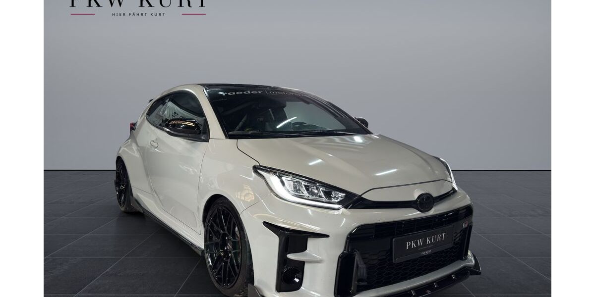 Toyota Yaris 15.994 km 54.990 &euro; Remscheid 42857