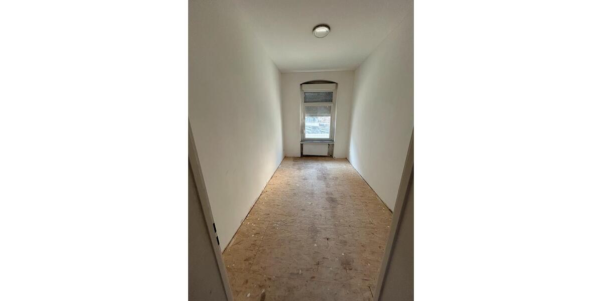 Etagenwohnung Leverkusen - 4 Zimmer, 90 m&sup2;, 1.400&euro; | Angebot:25931877