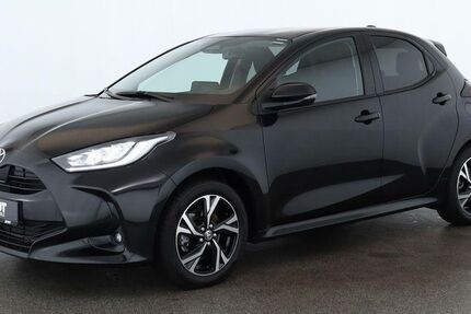 Toyota Yaris 11.300 km 21.984 &euro; Düsseldorf 40233