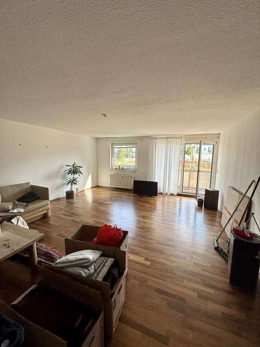Wohnung zum Mieten in Düsseldorf 1.450 € 95 m² 3 zimmer