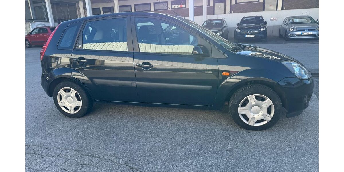 Ford Fiesta 260.700 km 1.800 &euro; Neuss 41464
