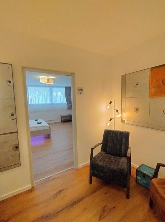 Verkauf eines kleinen Hotel garni in Köln voll genehmigter Beherbergungsbetrieb mit 8 Betten 4 Zimmern, studentisches Wohnen denkbar zimmer