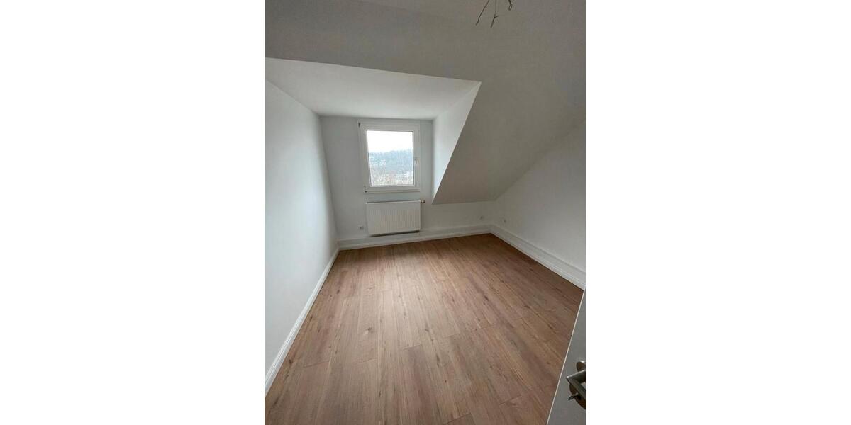 Dachgeschoßwohnung Wuppertal Unterbarmen - 2 Zimmer, 41 m&sup2;, 99.000&euro; | Angebot:27298938