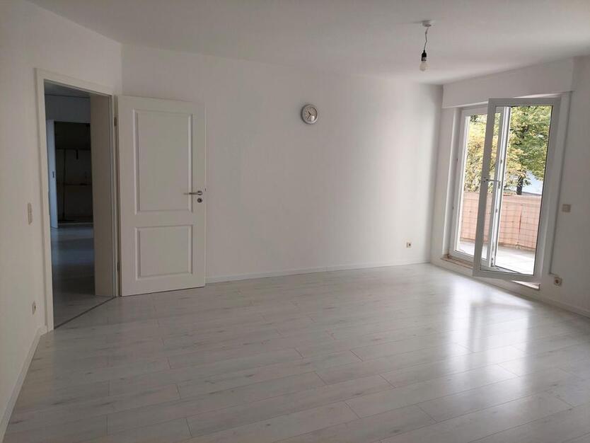 Renovierte Wohnung mit Balkon und Keller zu vermieten in Velbert zimmer