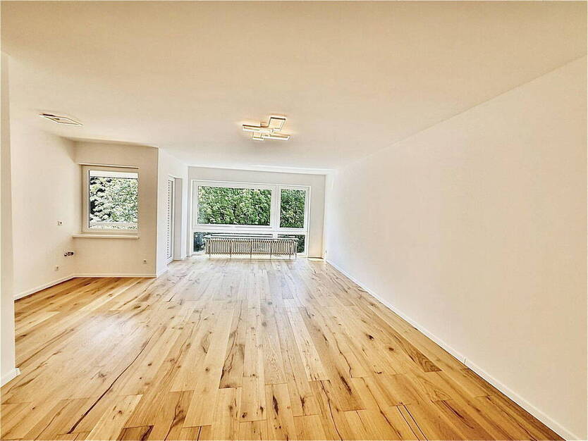 Provisionsfreier Direktverkauf: Kernsanierte 3-Zimmer-Wohnung mit TG , Düsseldorf-Golzheim