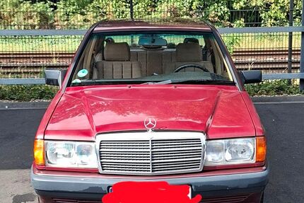 Mercedes-Benz 190 245.533 km 2.500 € Köln 51061