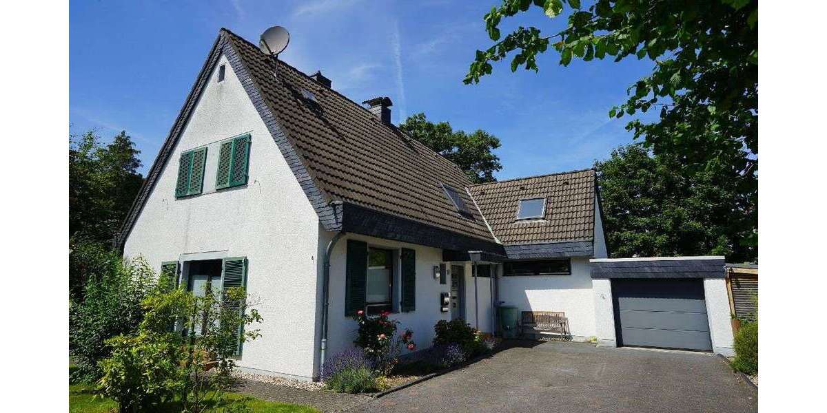 Einfamilienhaus Leverkusen Schlebusch - 6 Zimmer, 175 m&sup2;, 2.200&euro; | Angebot:27003122